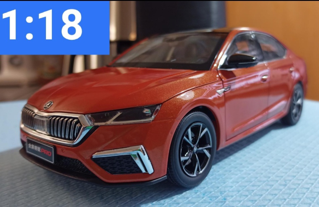 Škoda Octavia 4. 1:18