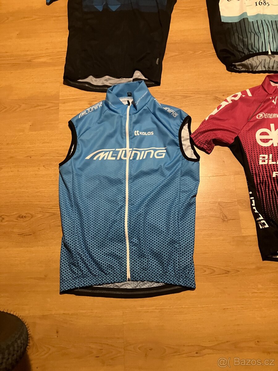 DRESY BUNDY CYKLO OBLEČENÍ