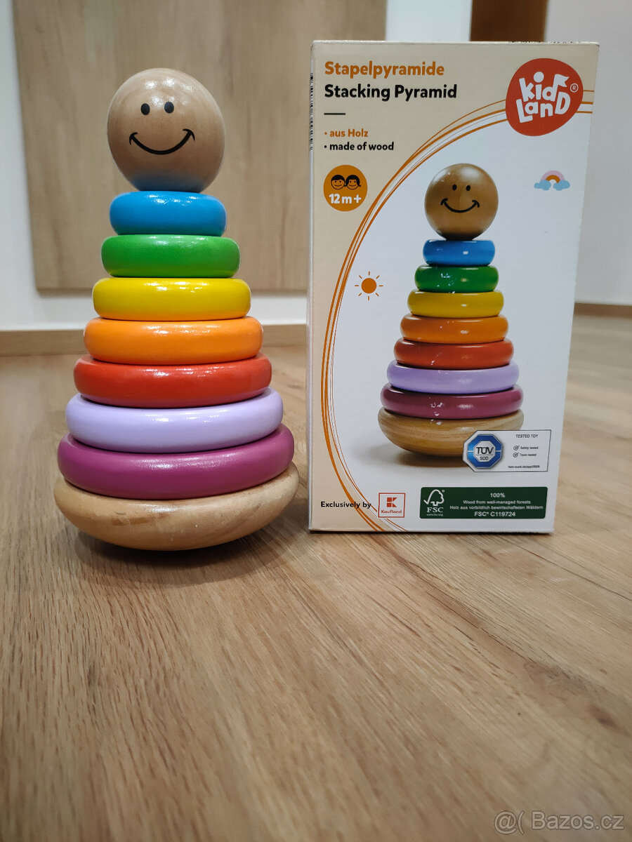 Dětská dřevěná stohovací pyramida