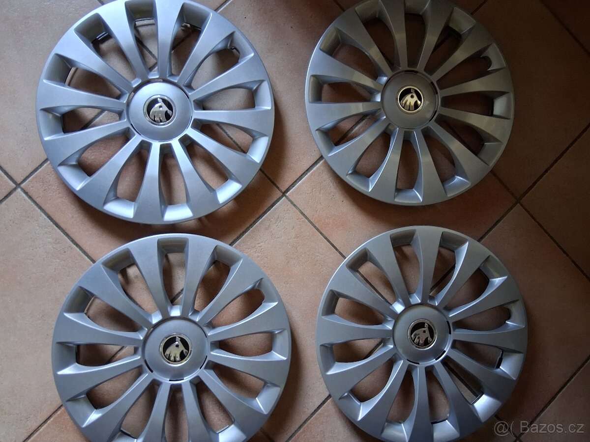 4 x kryty kol originál Škoda 15