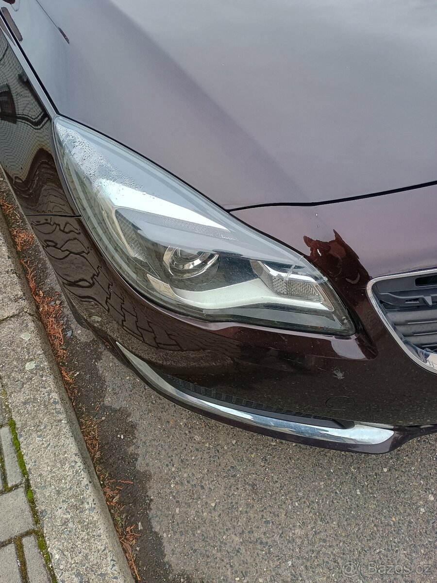 Opel Insignia A-pravý světlomet