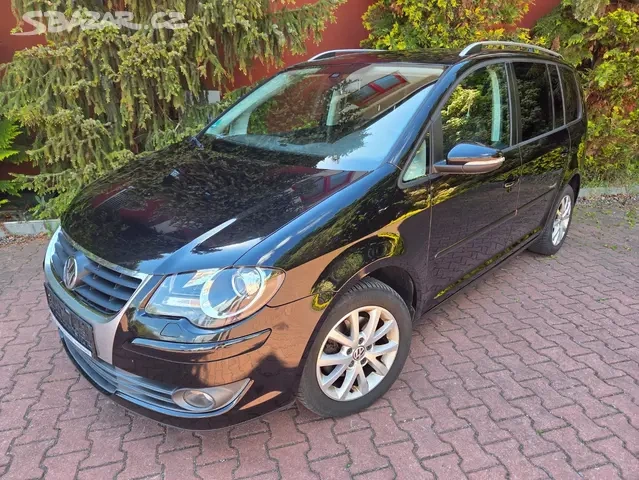 Touran 1.9TDI 77kW Freestyle 7.míst,2010,bez koroze,tažné