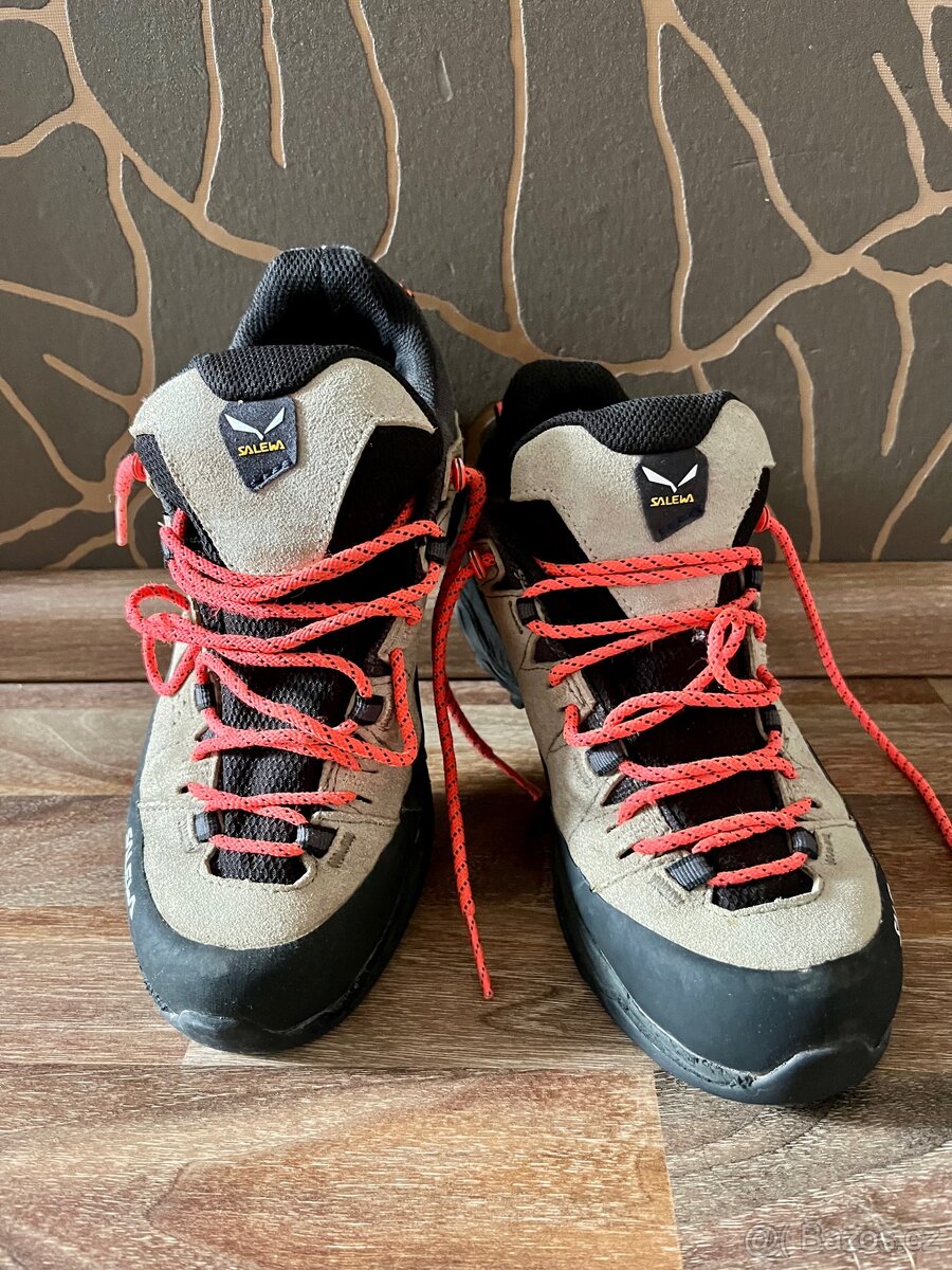 Detske/damske treking boty Salewa vel. 37
