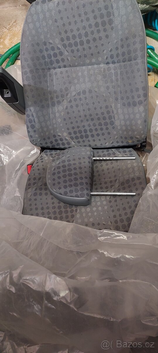 Sedačka Ford Tranzit spoujezdec s izofixem
