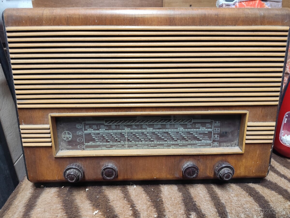 Staré rádio Tesla
