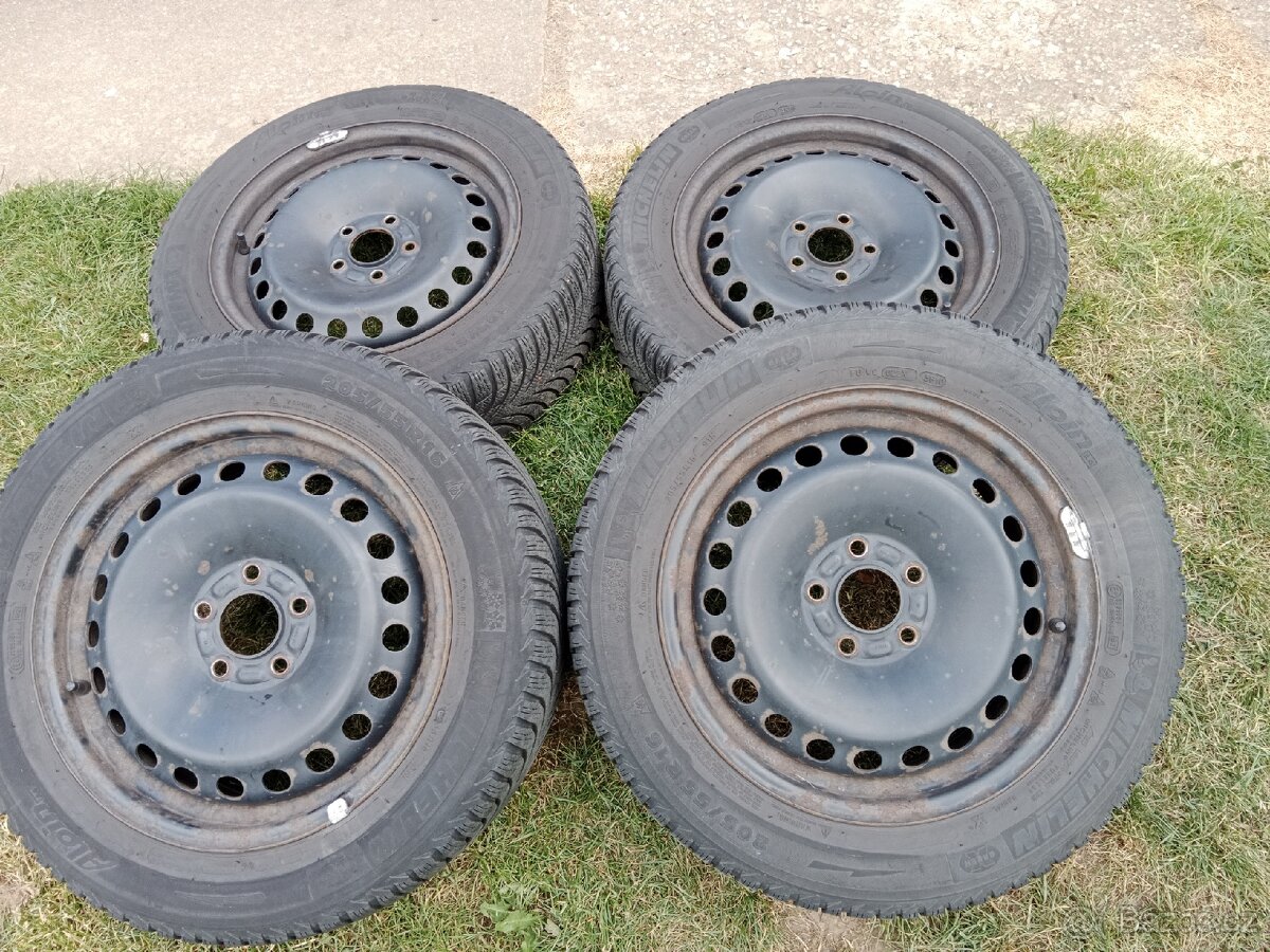 zimní kola Michelin 205/55 R16, rozteč 5x108 et52.5
