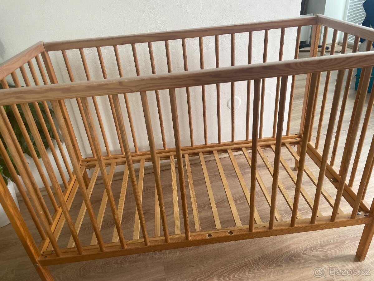 Drevena detska postýlka 120 na 60