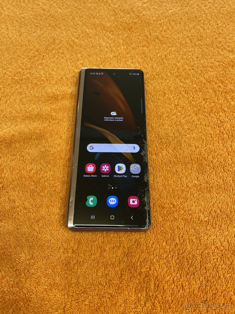 Samsung Z Fold 2 5G s prasklým lcd