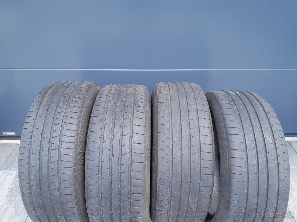 Pneu 225/55/R19