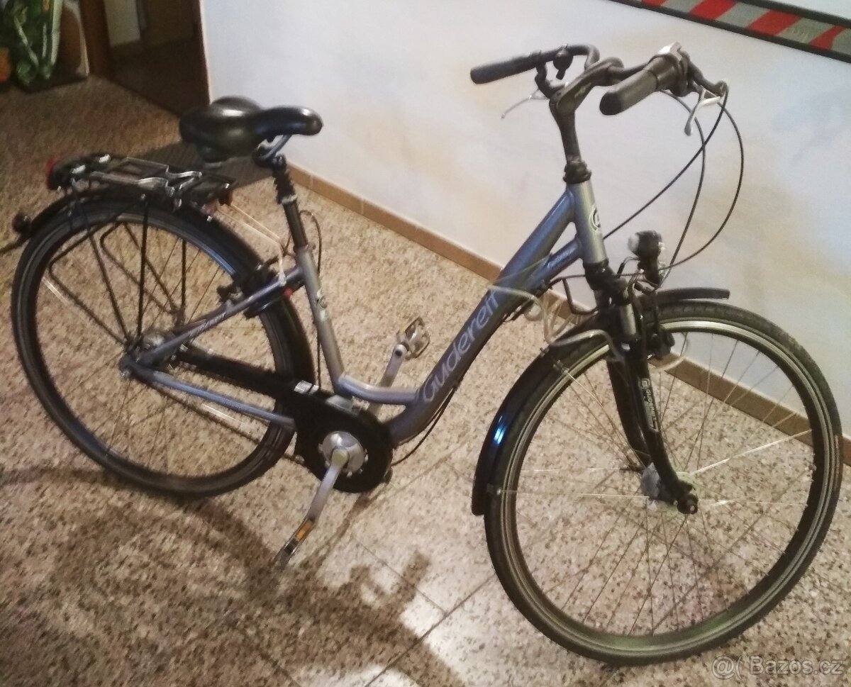 Dámské trekingové kolo 28"
