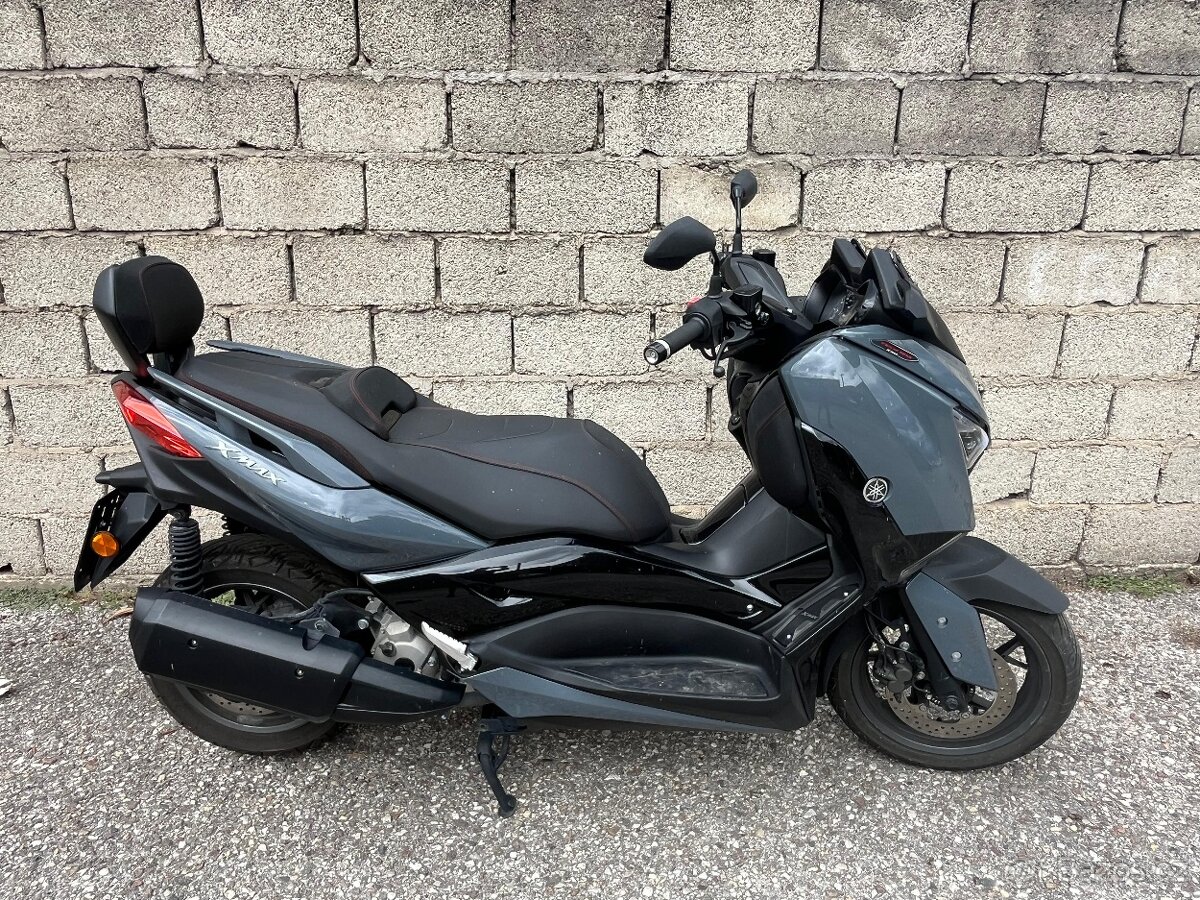 Yamaha XMAX 300 Tech MAX, 2021, 8000km, serviska