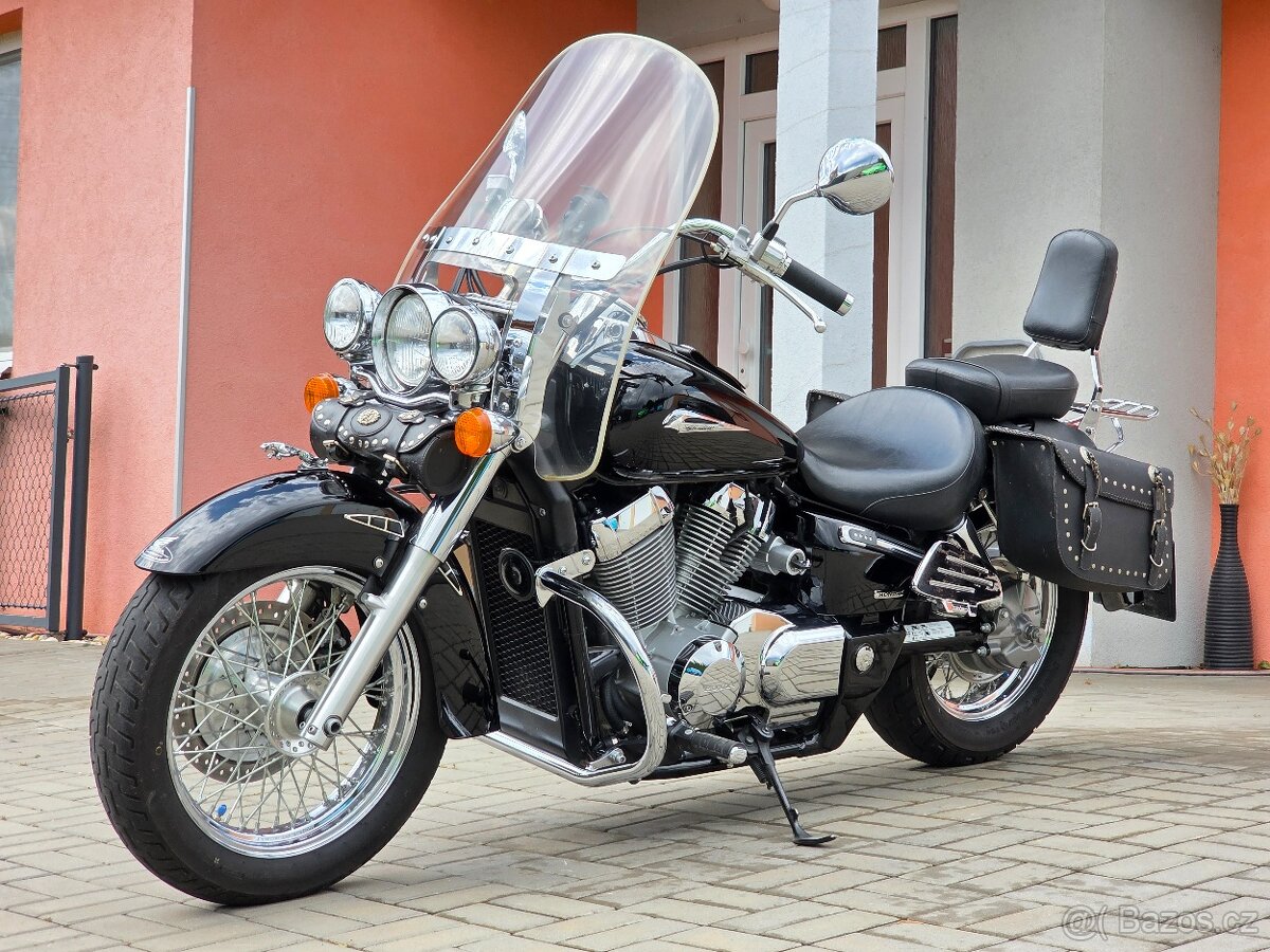 Honda VT 750C Shadow ABS, původ ČR, servisní knížka, doplňky