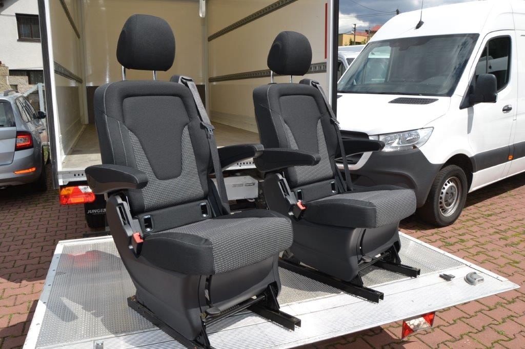 Mercedes Benz Vito V- klassa sedačka
