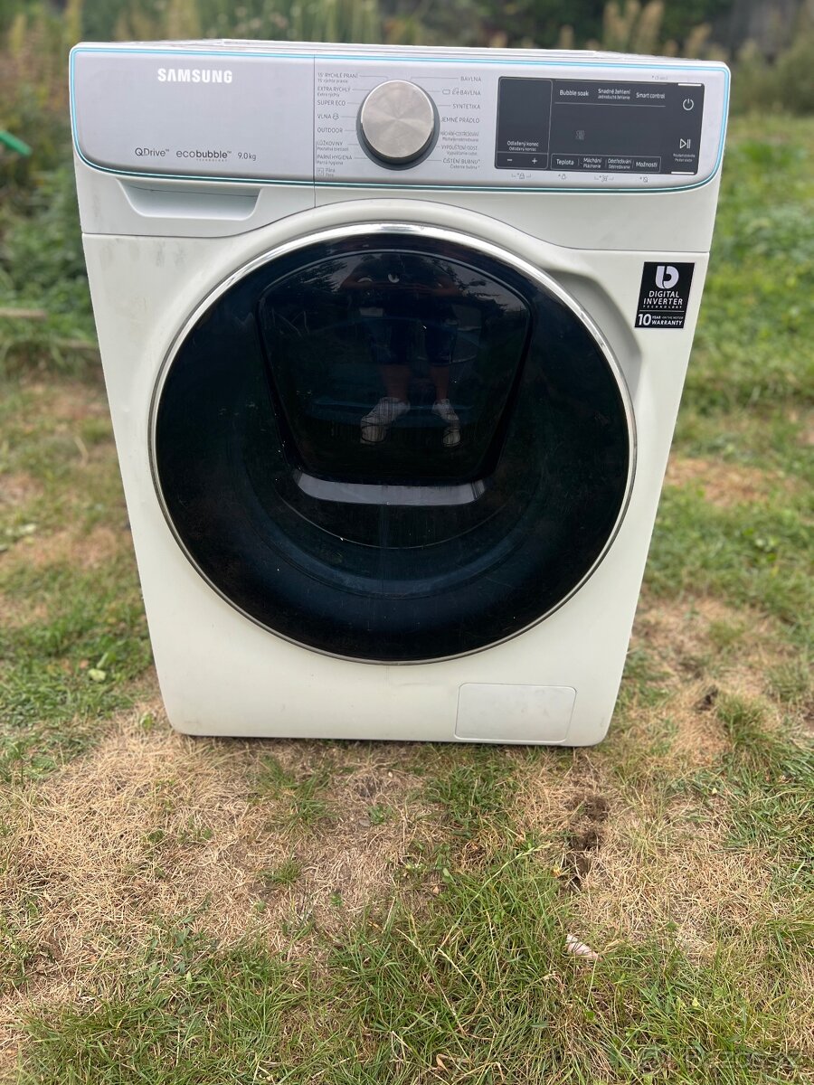 Pračka Samsung na náhradní díly nebo opravu