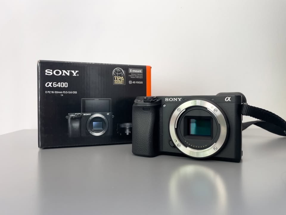 Fotoaparát Sony A6400 + objektiv Tamron 17-70mm f2.8