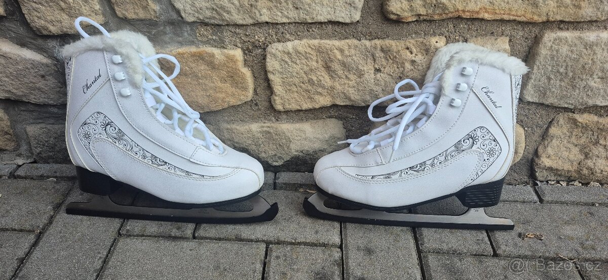 DÁMSKÉ ZIMNÍ BRUSLE TRULY FIGURE SKATE vel. 37 NOVÉ