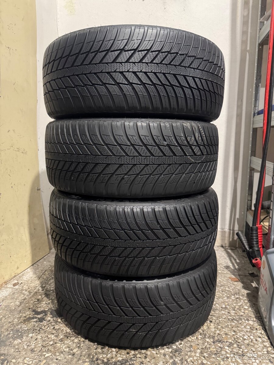 Zimní celoroční pneu 225/40/18 Nexen N Blue 4 Season