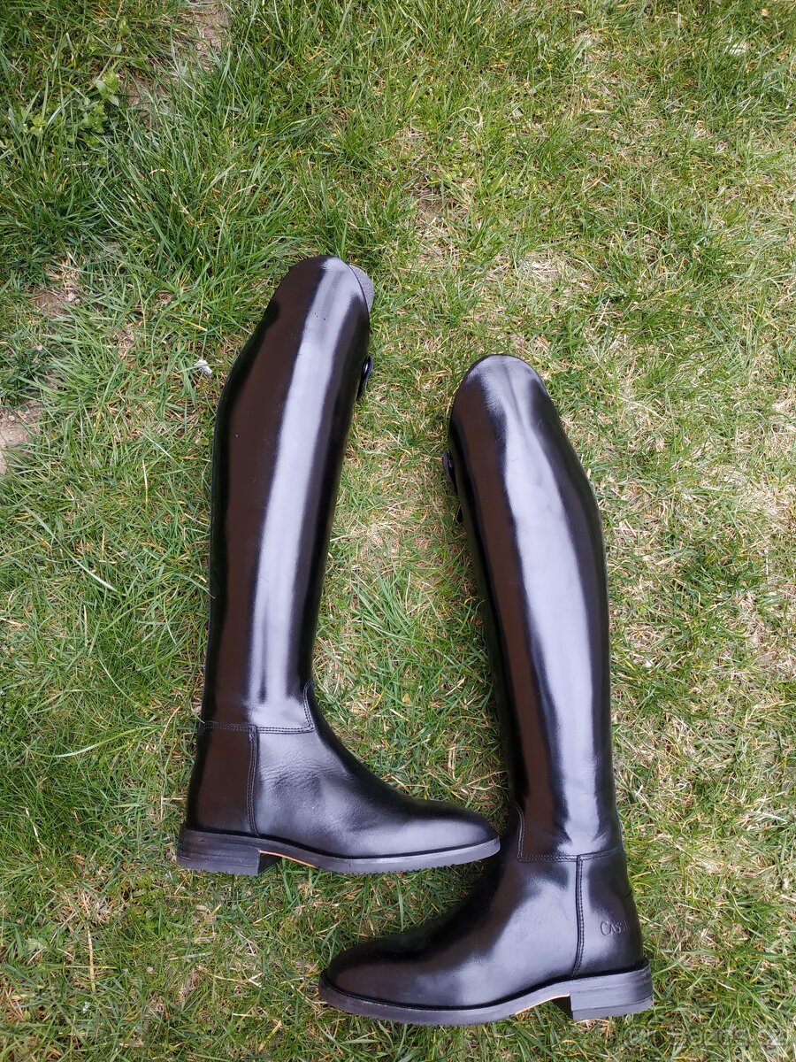 Drezurní lesklé vysoké jezdecké boty Cassini