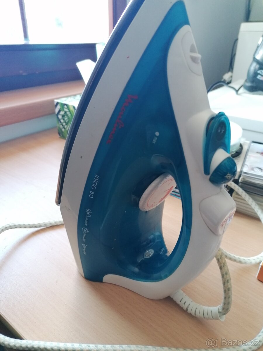 Parní žehlička Moulinex