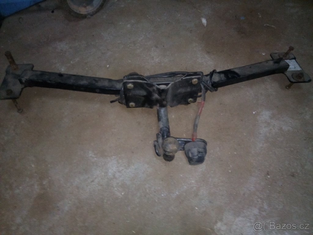 zaves,tazne vcetne zasuvky i stitku