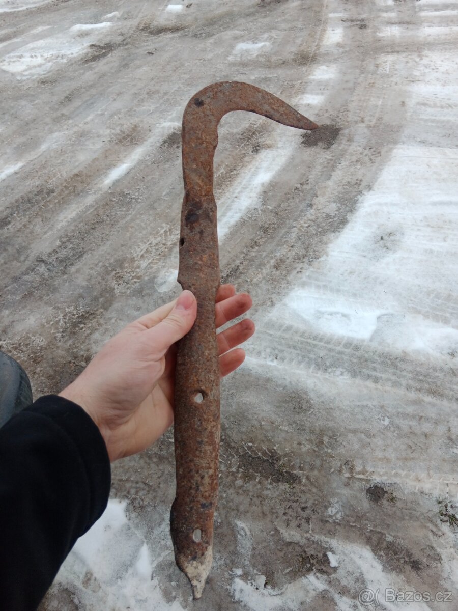 Kovaný hasičský hák