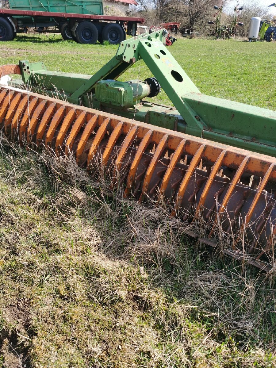 Rotační brány