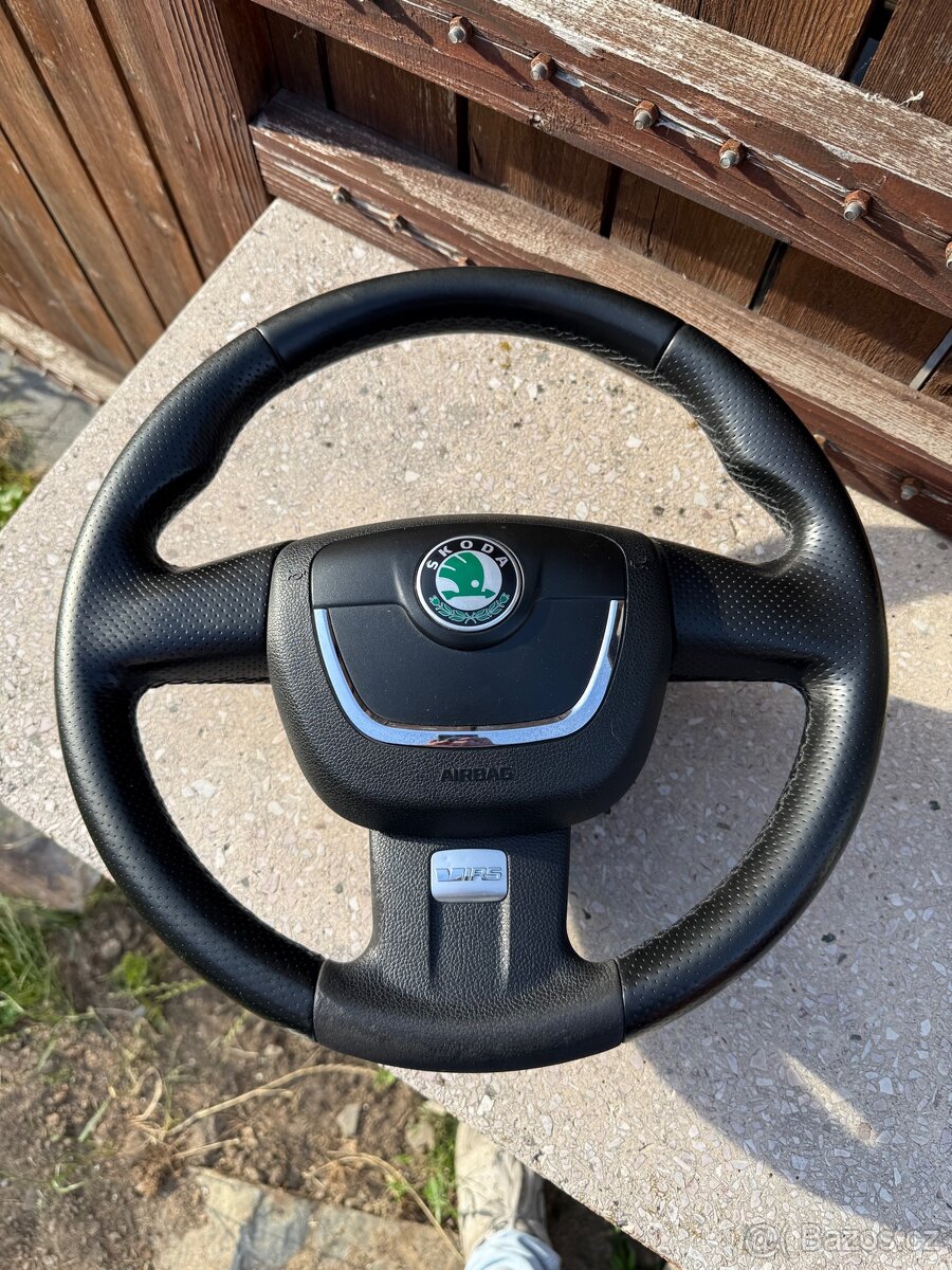 Volant Octavia 2 Facelift VRS