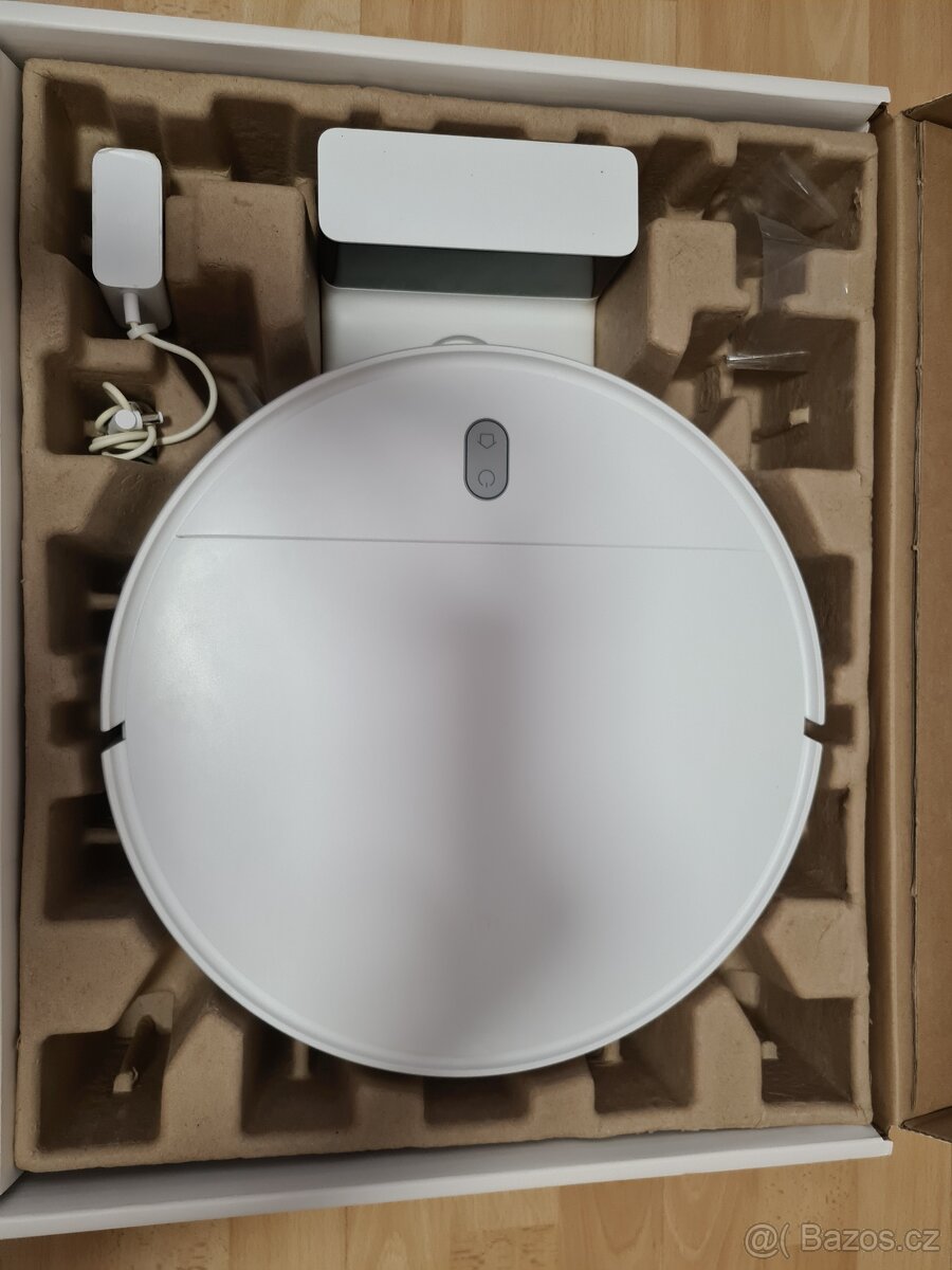 Xiaomi Mi Robot Vacuum-Mop Essential