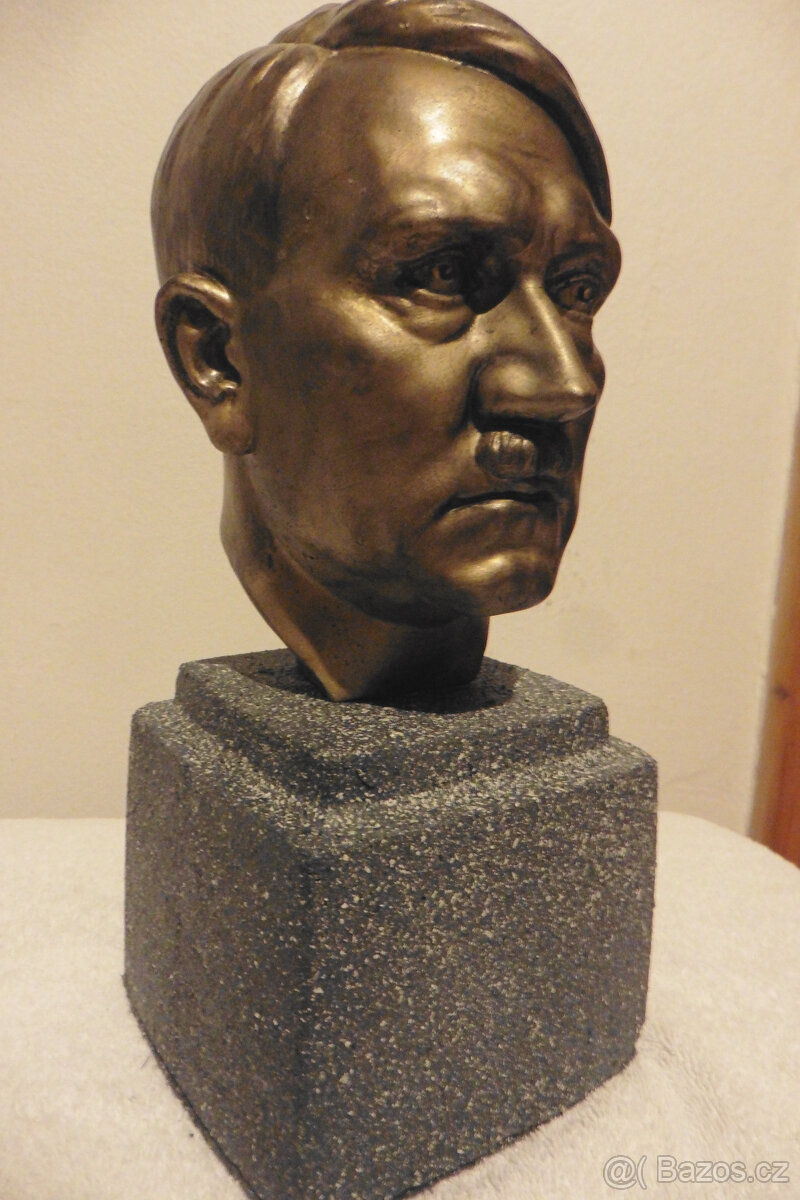 ADOLF HITLER velká busta 32cm/5kg signována