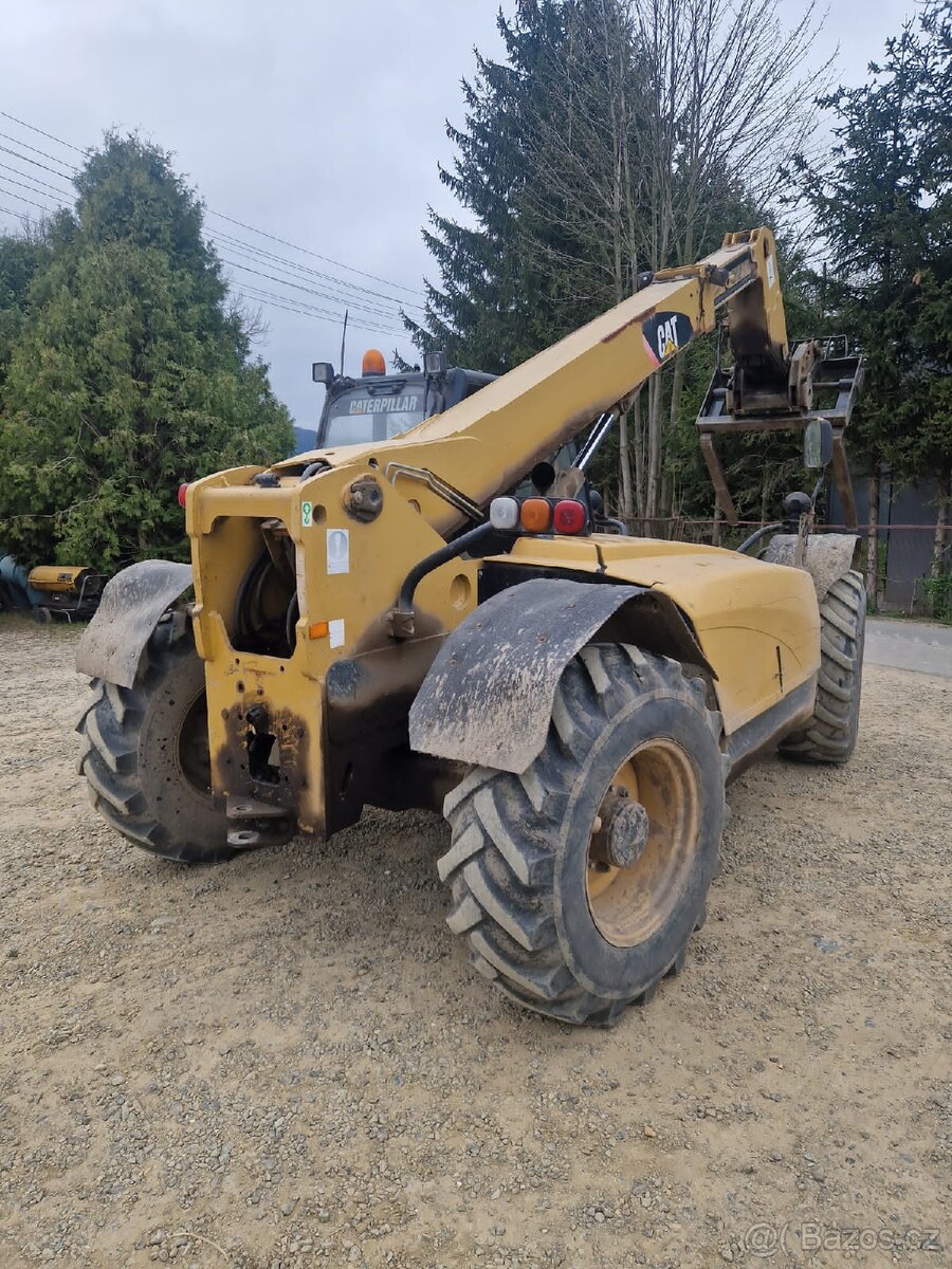 Teleskopický manipulátor CAT jcb