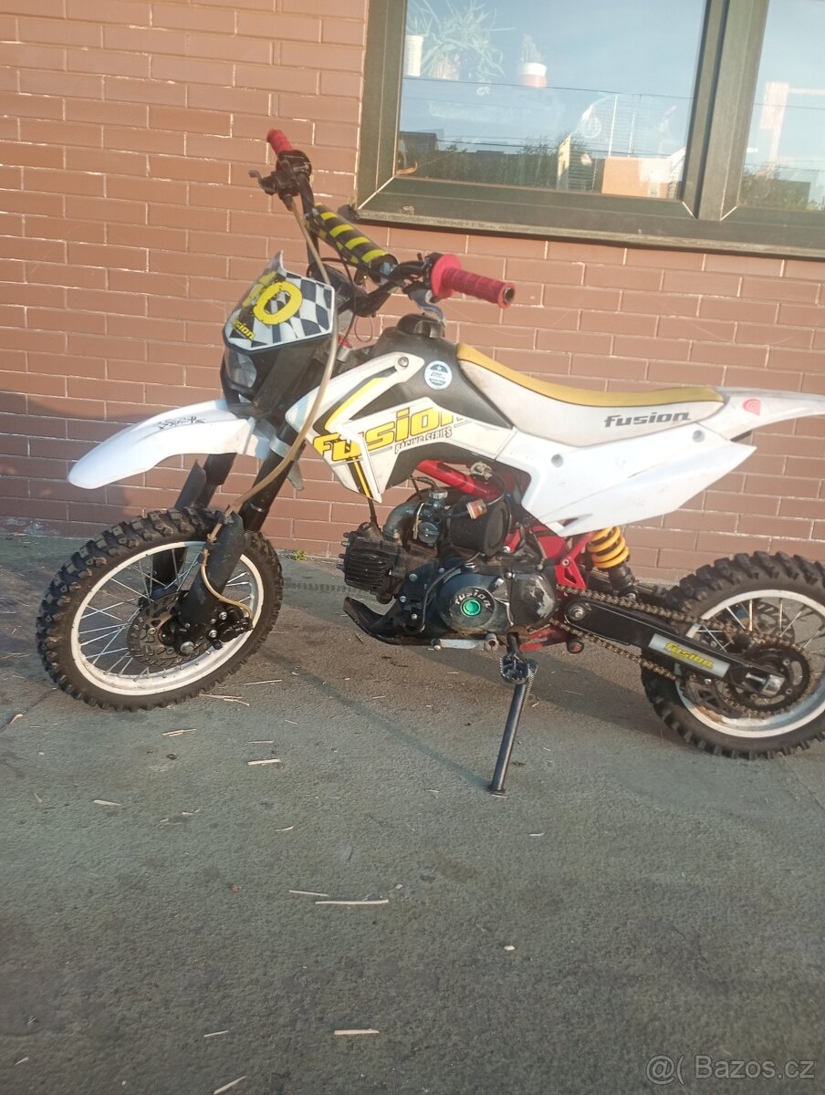 Enduro motorka 110