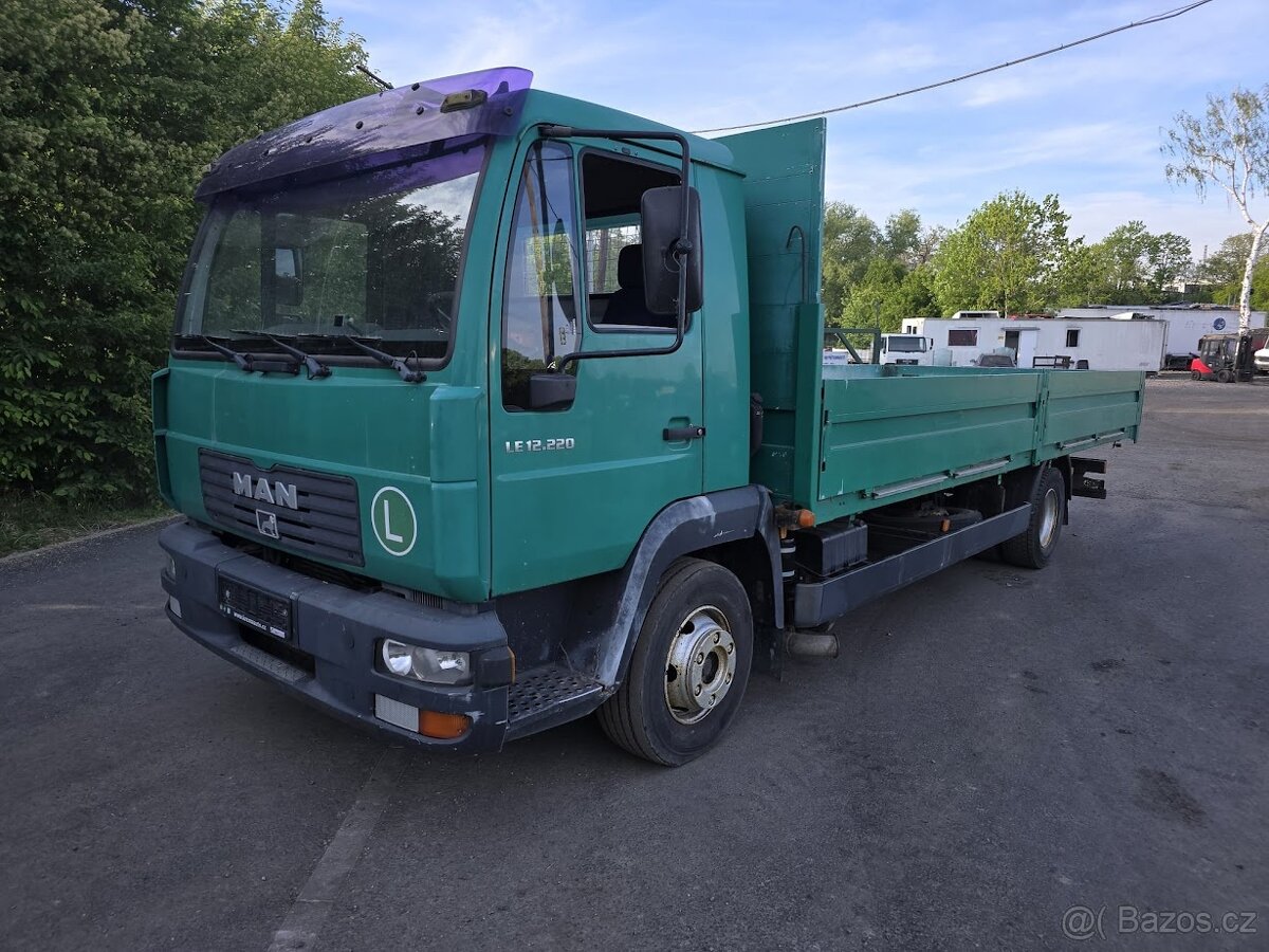 VALNÍKOVÝ MAN L200 12.220 r.2004, první majitel