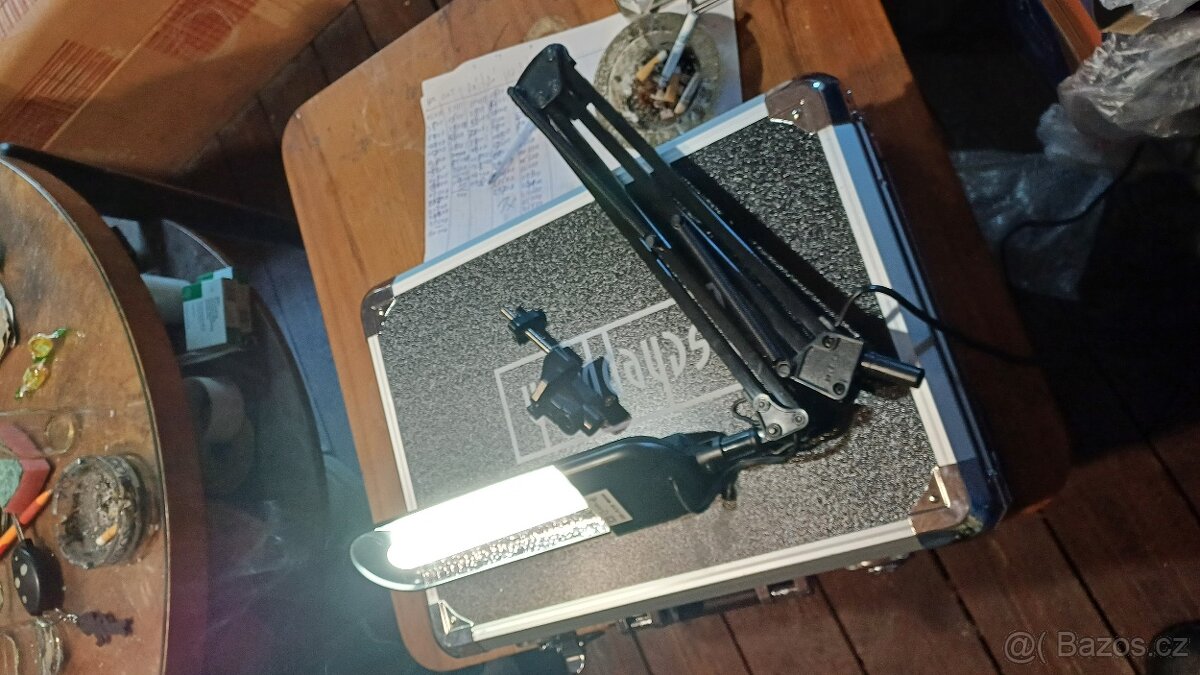 stolní lampa nova