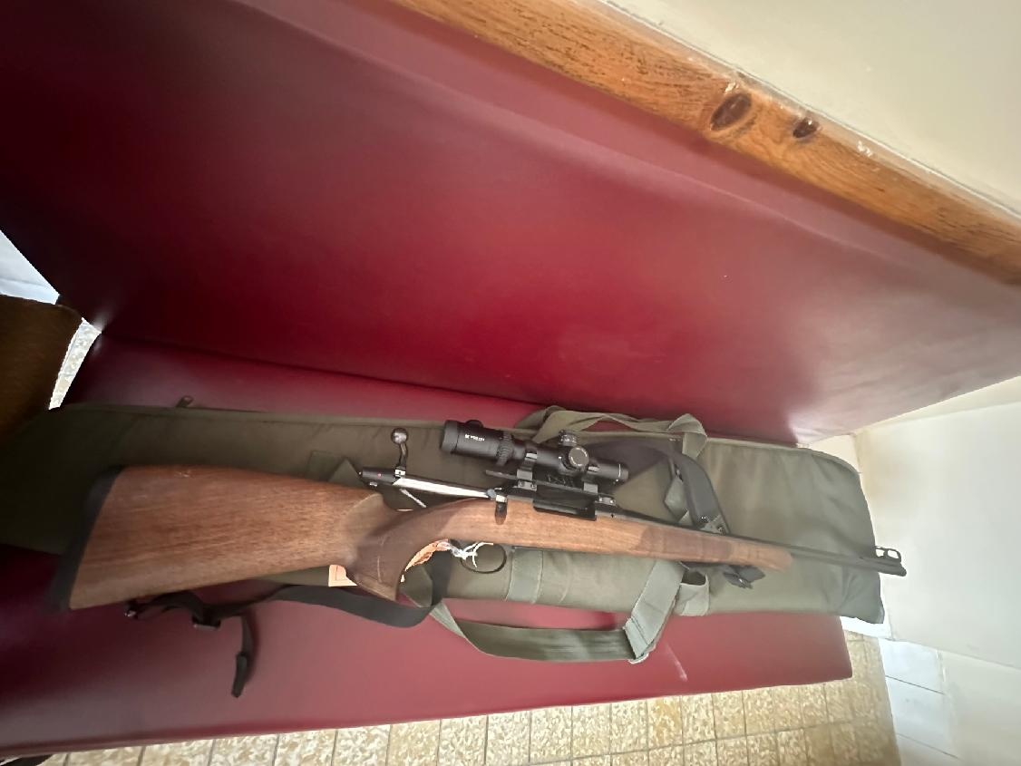 Kulovnice opakovací CZ 557 LUX