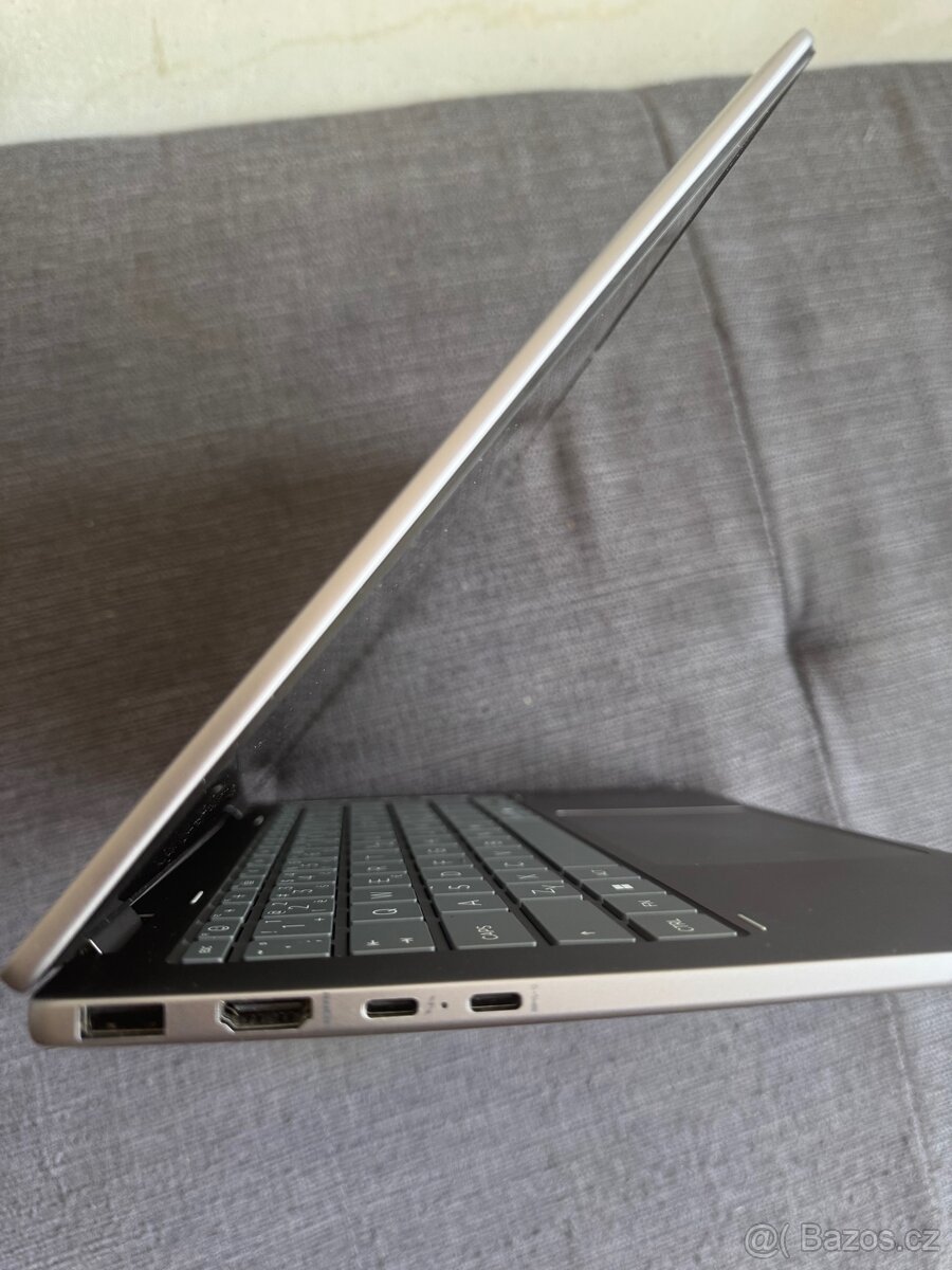 HP Envy x360 14-fc0222nc