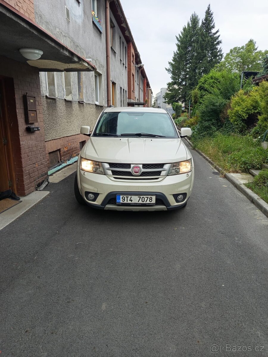 Prodám FIAT FREEMONT