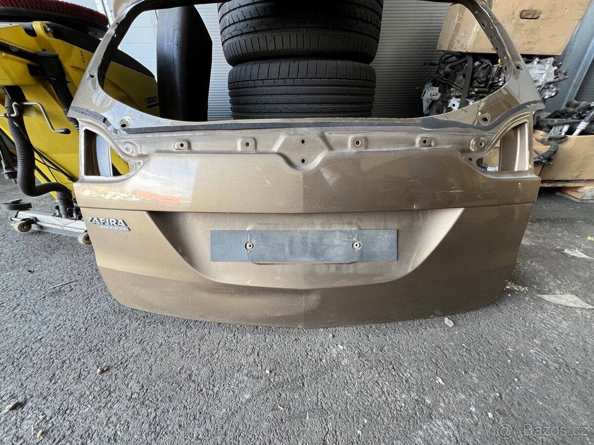 Kufr zafira c