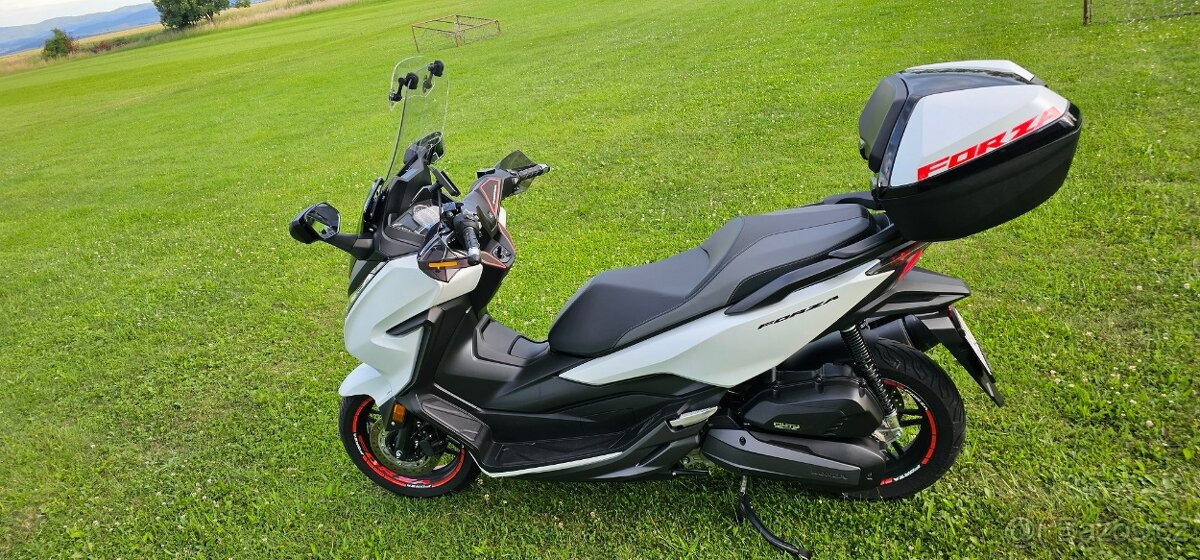 Honda Forza 125, smart top box 11 kW