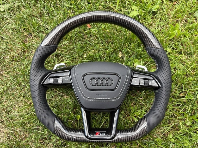 AUDI VOLANT KARBONOVY A6 A7 C8 Q8 S8 SQ8 E-TRON