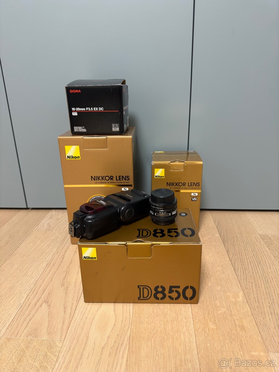 Nikon D850 + mnoho příslušenství