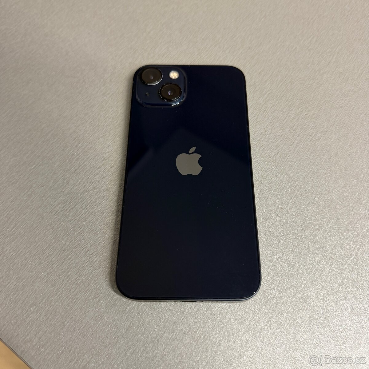 iPhone 13 128GB černý, pěkný stav, 12 měsíců záruka