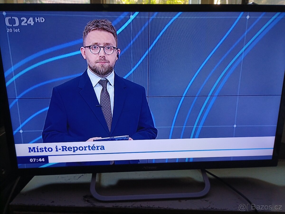 Samsung UE32EH4000,Strong SRT 32HB4003