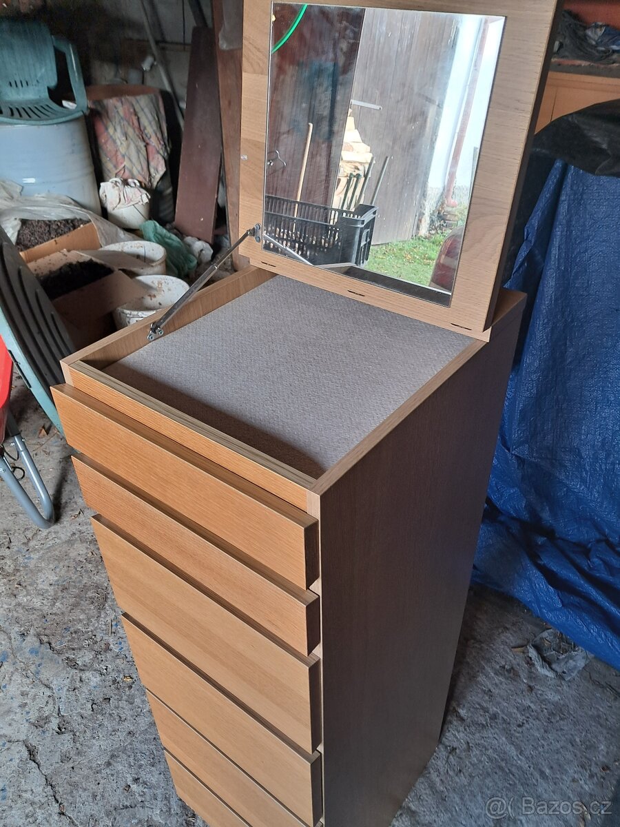 Ikea komoda Malm se zrcadlem