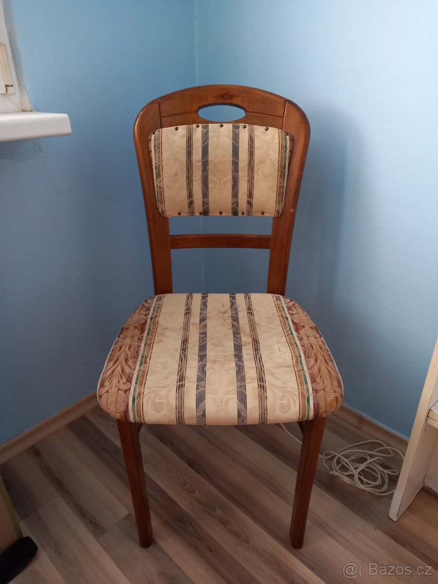 Starožitná židle