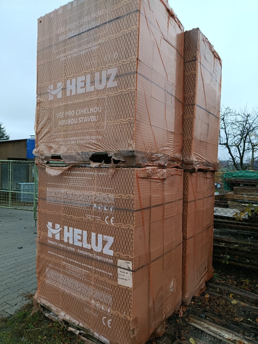 Cihly Heluz 440 broušená