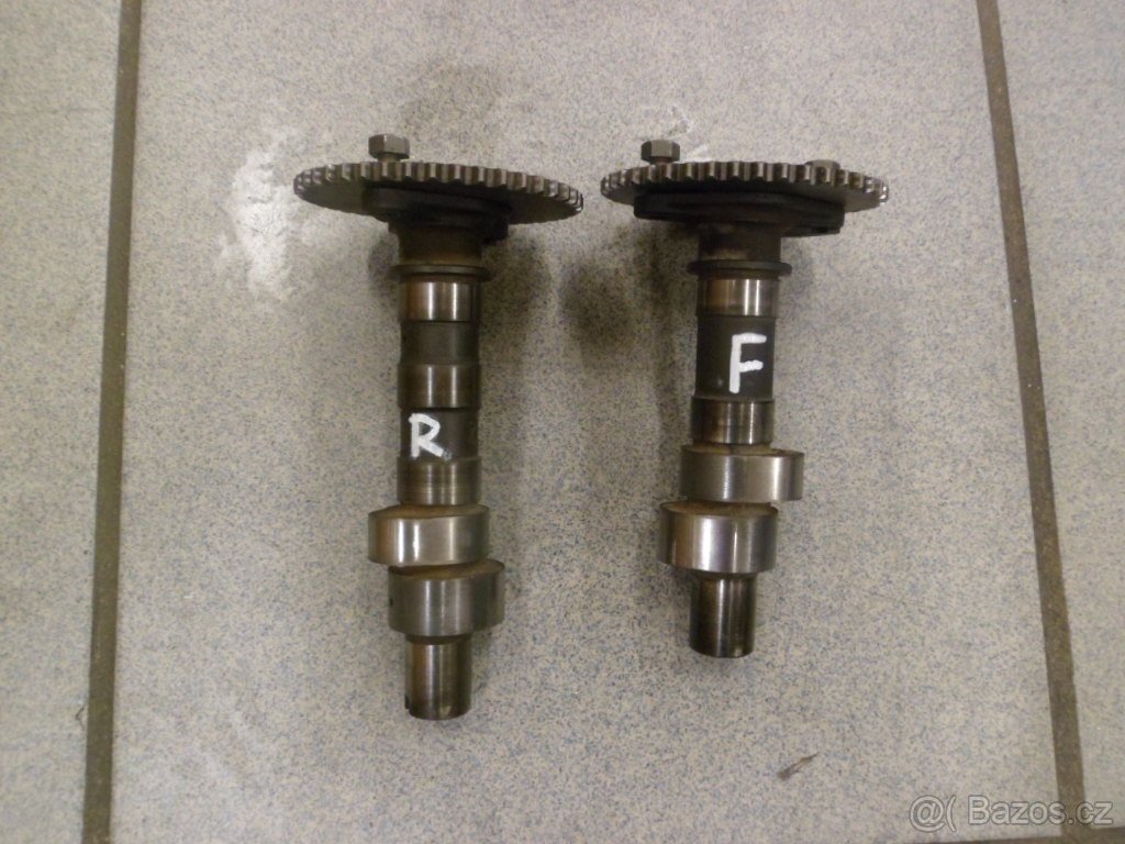 SUZUKI VS 1400 Intruder r.v. 1997 - vačky