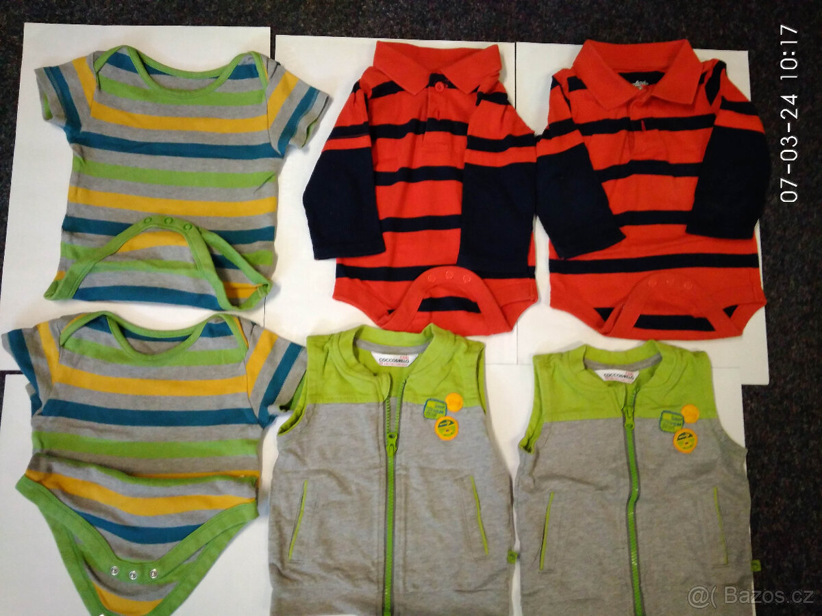 Body a vesty pro dvojčata