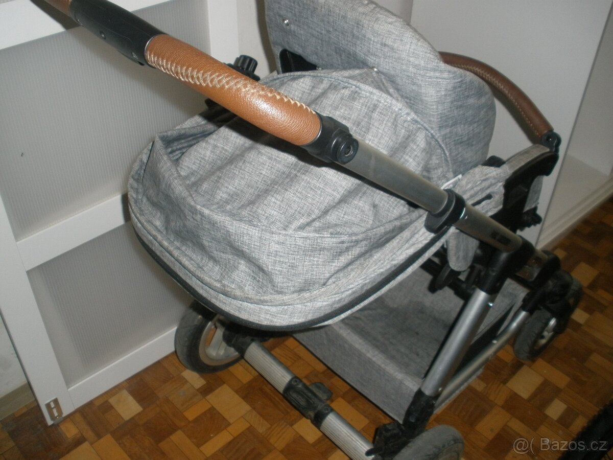 Dětský kočárek