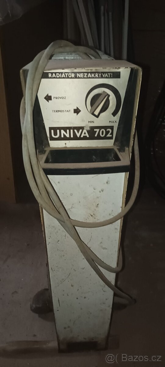 Elektricky radiator přímotop univa 702
