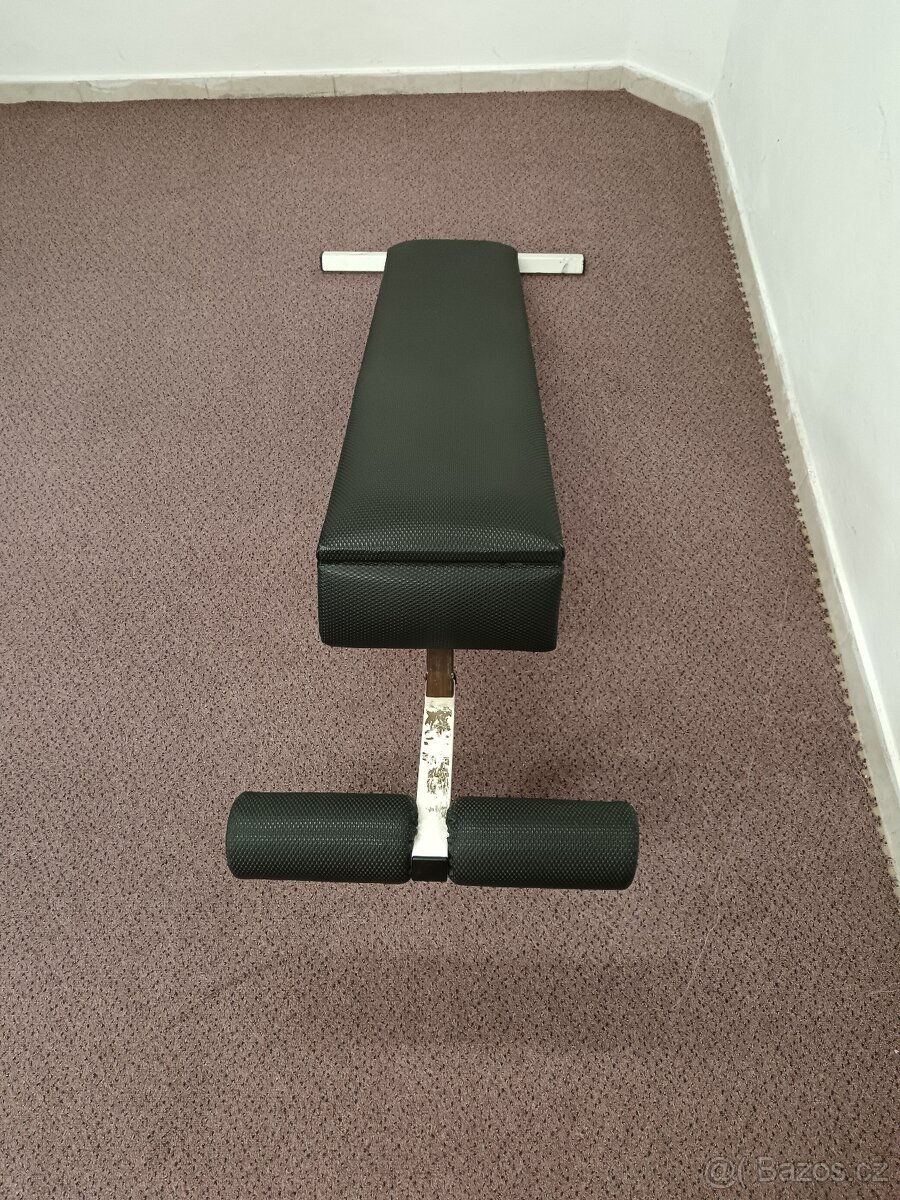 Lavice na posilování břicha